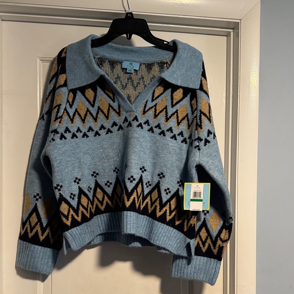 CeCe Blue and Gold V-Neck Sweater